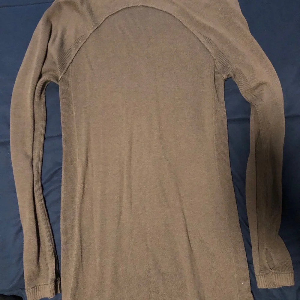 LuluLemon Sunshine Coast cashmere blend Knit Be Bold Sweater Green Medium - Picture 5 of 7